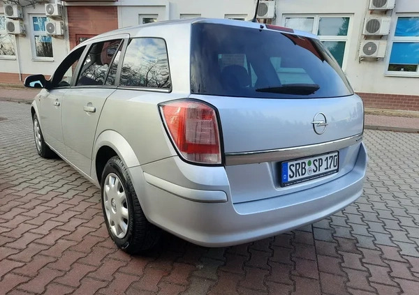 Opel Astra cena 13600 przebieg: 174000, rok produkcji 2010 z Ustroń małe 106